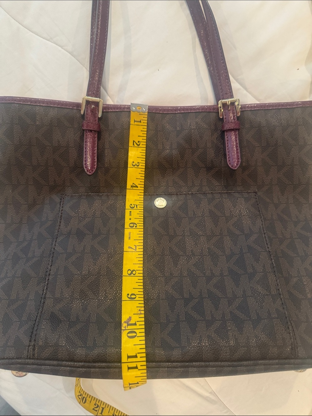 Michael Kors brown jet set medium travel bag with burgundy handles and trim - Picture 6 of 13
